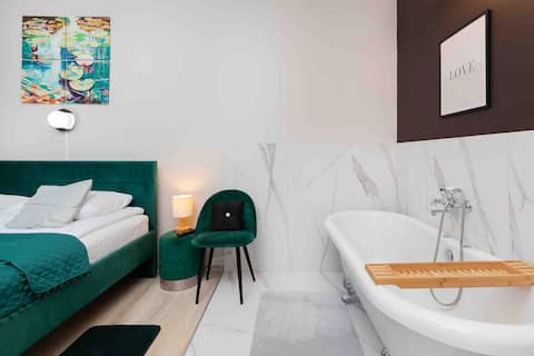 Popular Airbnb listing: 3 beds 5 miles to old town in Orunia Górna Gdańsk Południe