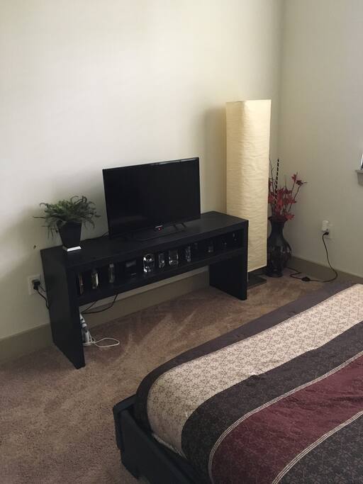 Bedroom photo 2