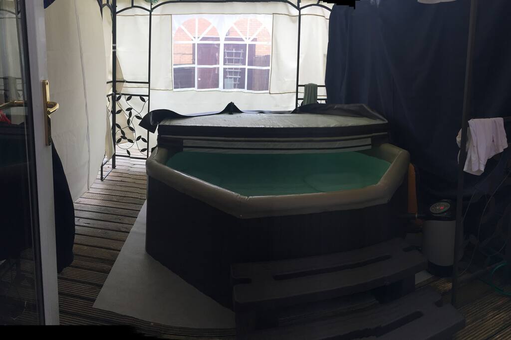 hot tub