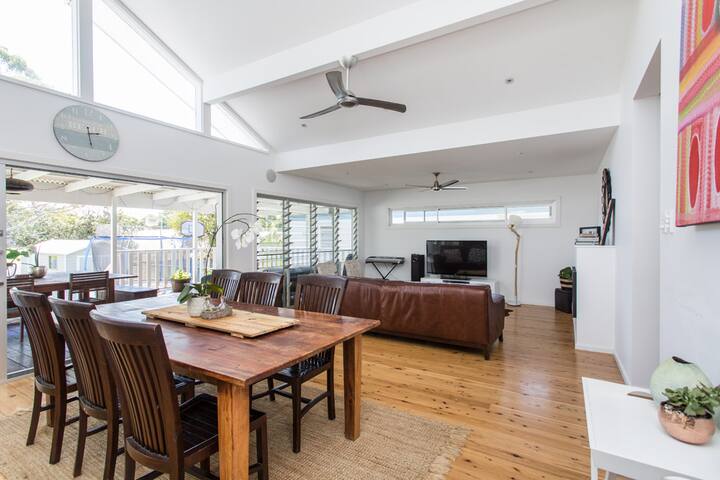 Freshwater Retreat gallery image 5