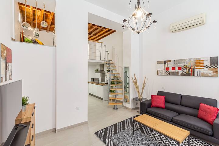 EXCELLENT LOFT APARTMENT!!! OLD TOWN