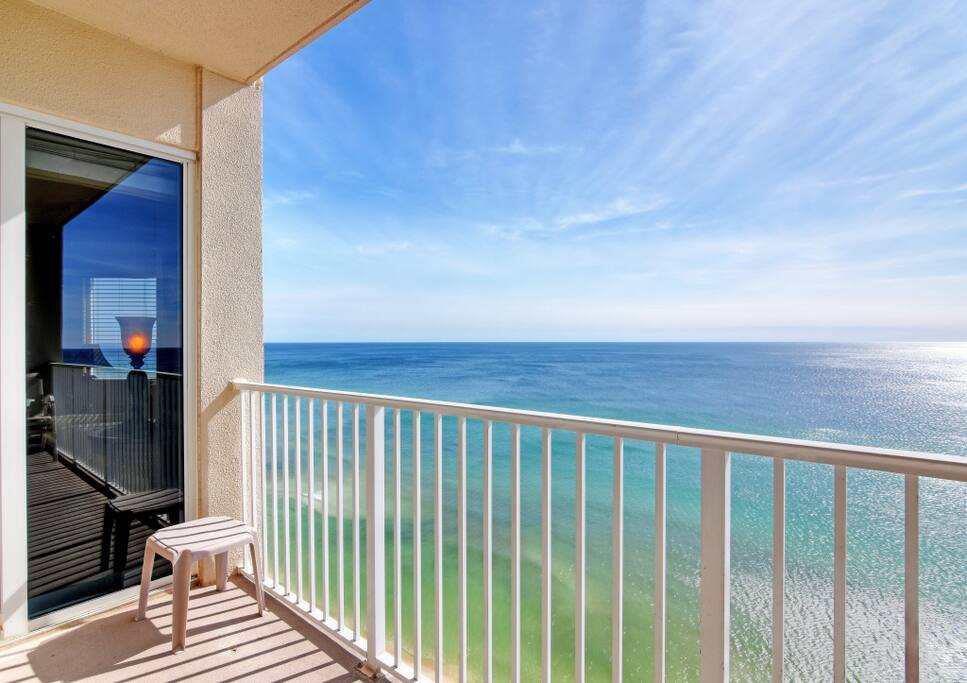 Railing,Balcony,Chair,Furniture,Deck
