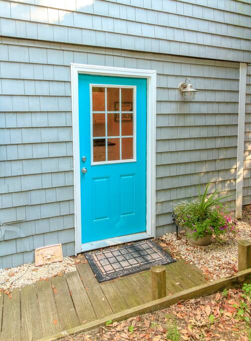 Private Entrance