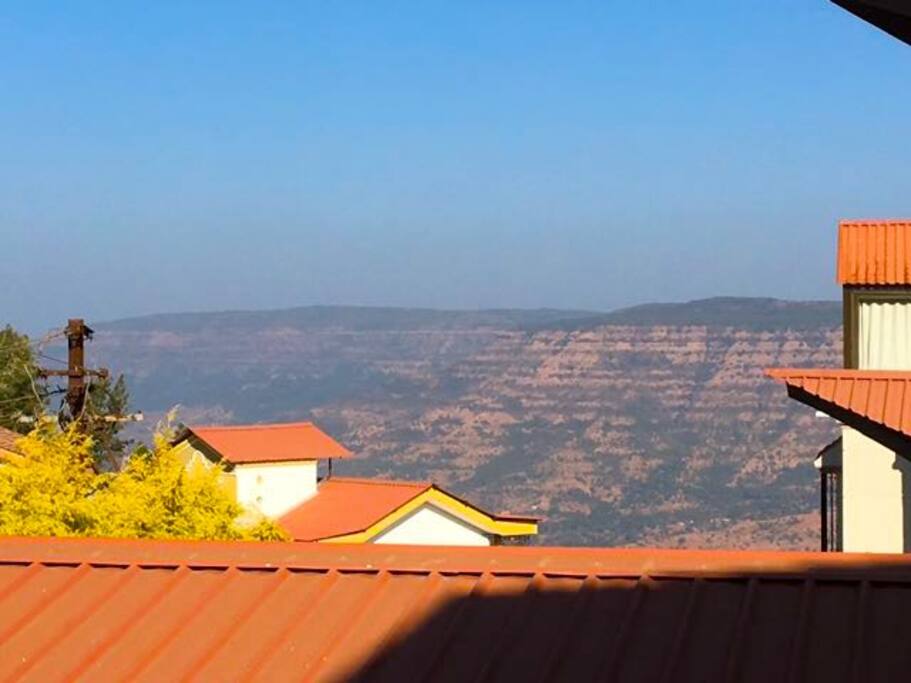 Crisp sunlight brings the valley into full view & its super!