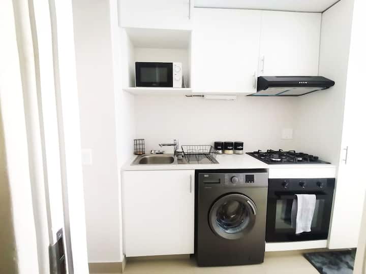 Minimalistic Studio Apartment - 烏姆赫蘭哈