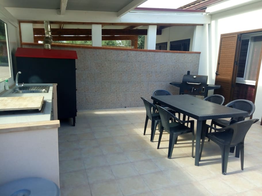 Cucina Esterna - Forno a Legna - Barbecue