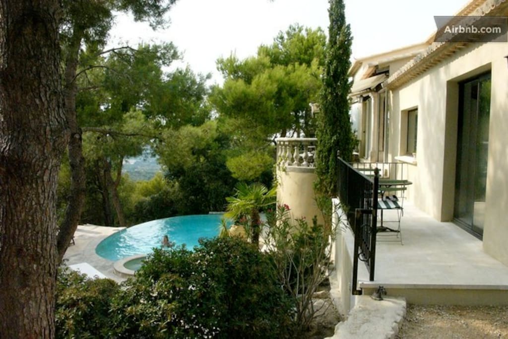 maison et piscine