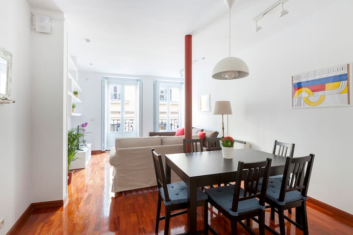 ACOGEDOR Y TRANQUILO APARTAMENTO EN LA LATINA gallery image 2