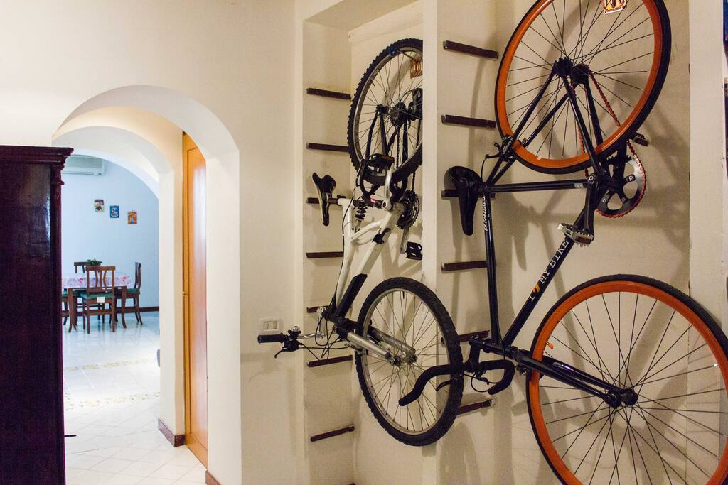 Ingresso con 2 biciclette a vostra completa disposizione.