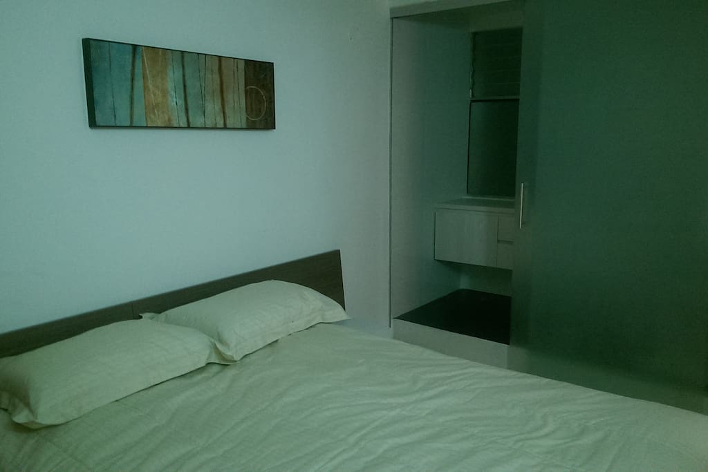 HABITACION CAMA DOBLE Y BAÑO