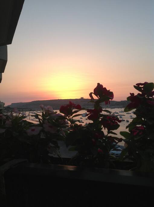 2 bedroom seafront apartment
