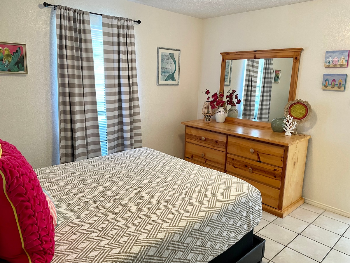 Bonnie and Clyde Hideaway - Mingo Cay Cottage