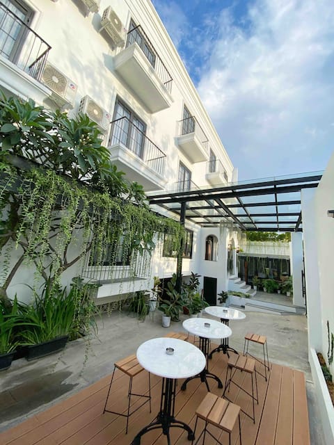 Lovely 2 Bedroom suite with rooftop Pool