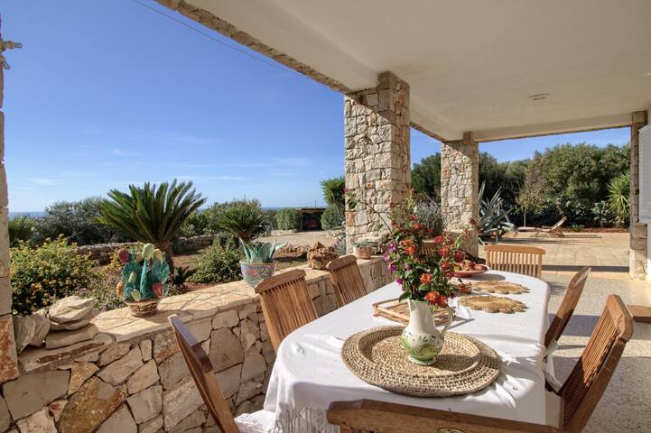 Pizzica luxury villa with pool gallery image 5