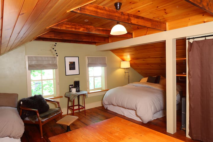 Providence Ri Boutique Hotel Rentals Airbnb