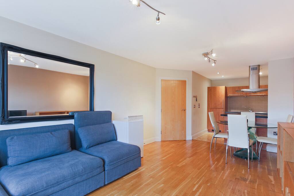 London Spacious Apartment - Apartemen untuk Disewakan di 