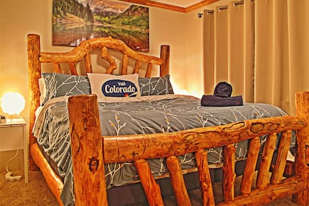 SANITIZED Entire 1br/1ba Bus Route Vail