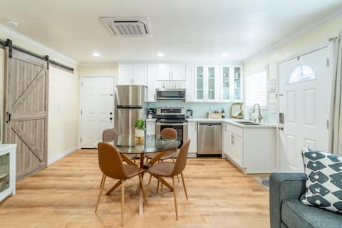 Private Cottage nearby Airport/SAP/SJ Downtown/SCU