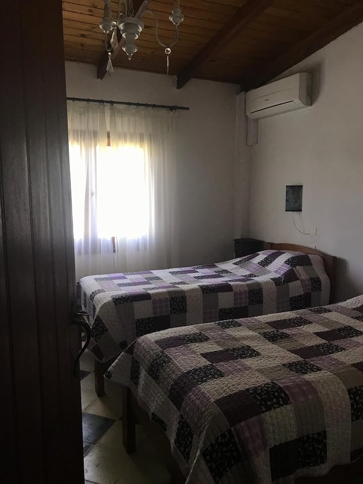 Chumba cha kulala 1 na kabati ya kuingia