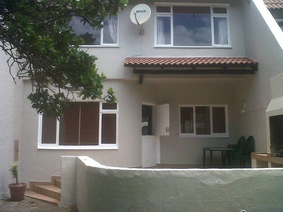 SAN MIGUEL ..outside braai area into garden .