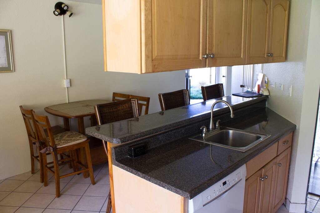 Dining Table Seats4/Breakfast Bar Seats 3