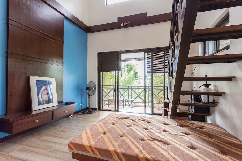Spacious Room With Loft For Rent Near Uplb W Fibr Houses