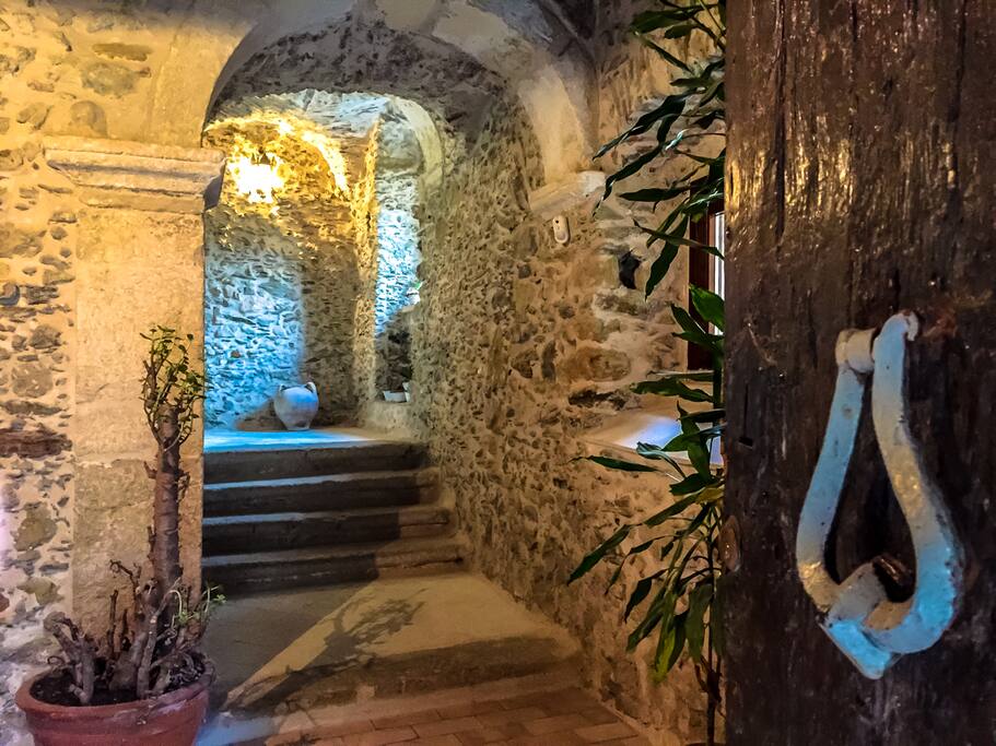 ingresso residenza d'epoca "Vicogranatello"