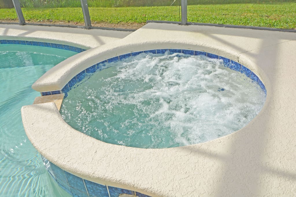 Jacuzzi,Tub,Pool,Resort,Swimming Pool