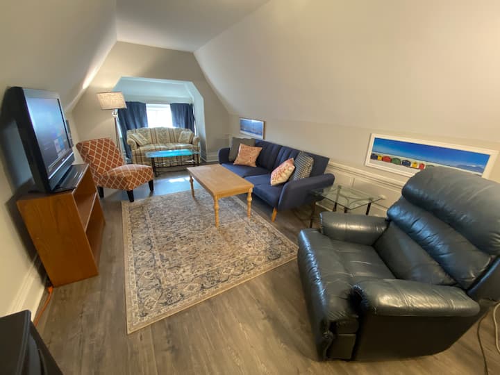 Far above the World. 30 day+ stay. Apartments for Rent in Grand