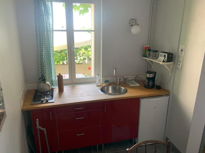 Appartement Avec Terrasse - ibis budget Metz Sud