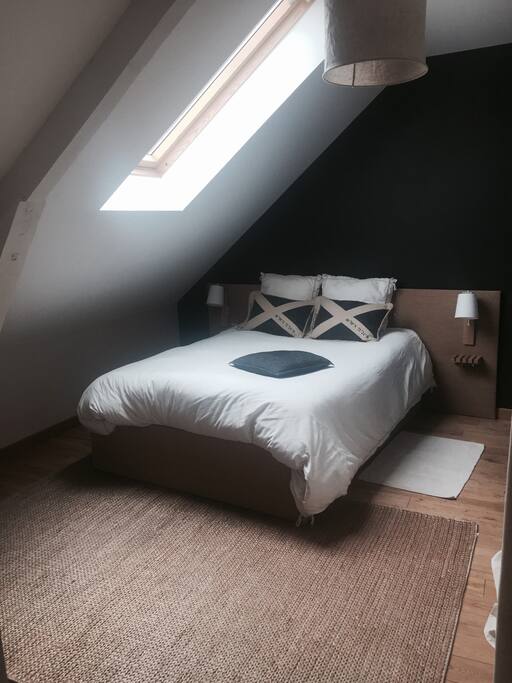 Chambre grise (avec dressing)