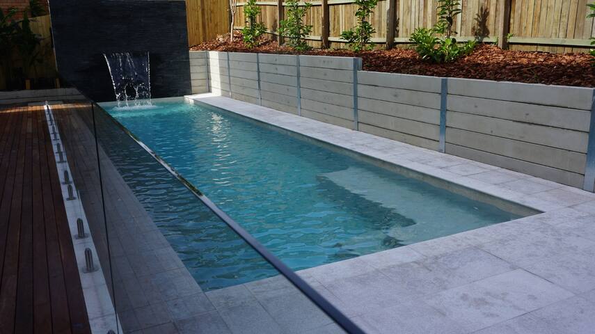 Peregian Pacific Beach House 4 mins walk to beach gallery image 3