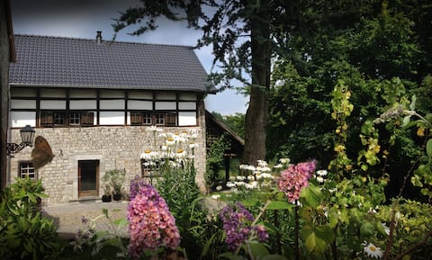 Charming historic Farmhouse, 2-6 guests