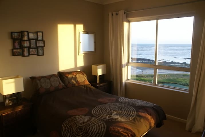 Flat B406 on the beach in a golf secure estate gallery image 2