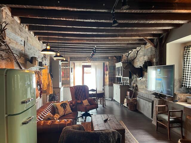 Adosado con jardín en pleno centro de Llívia