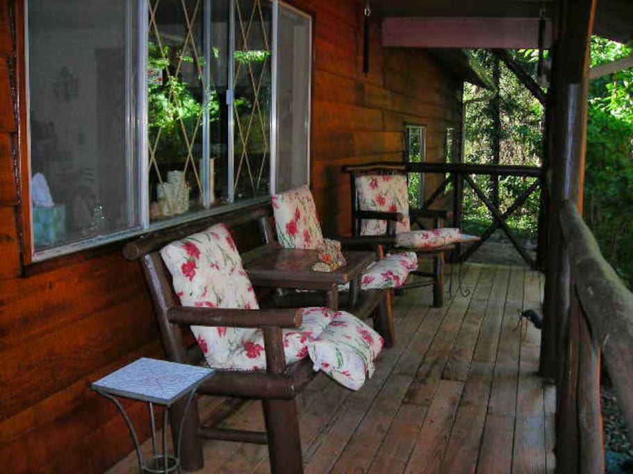 Comfy Covered Front Porch!