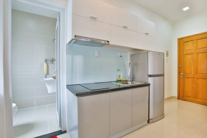 Cozy Serviced Apartment With Balcony