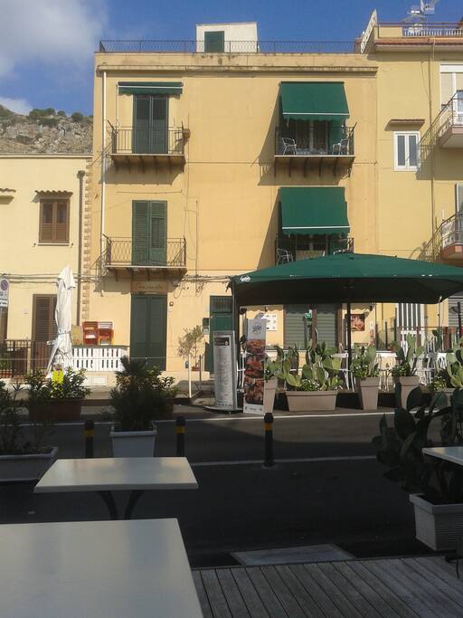 Piazza Mondello 33 Piano II°