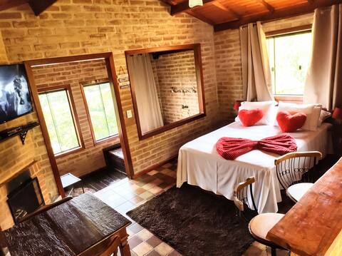Chalet Colina dos Colibris 1: Charm and comfort.