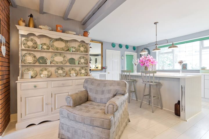 Oakville Lodge, A Place For Grown-up Getaways - Greystones