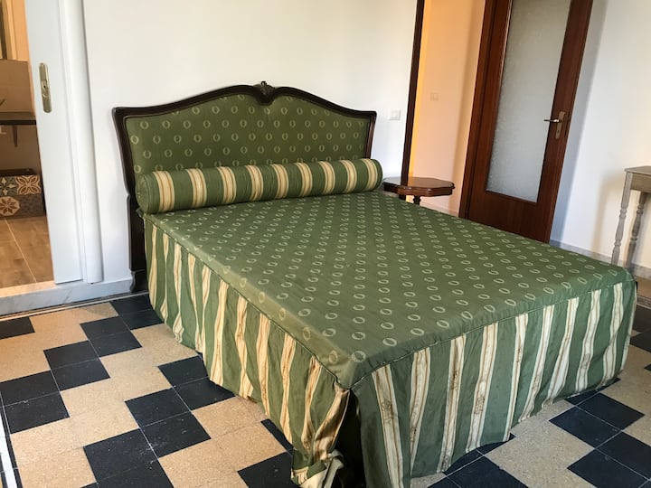 Dhomë gjumi 2 / Dhomë gjumi 2