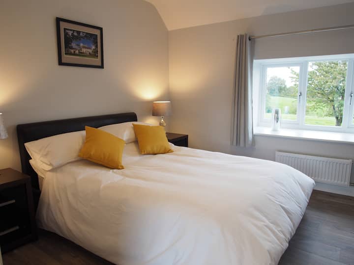 ห้องสวีทคู่ที่มีแสงน้อยมากพร้อมวิวที่ยอดเยี่ยม