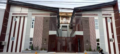 J&J Aparthotel