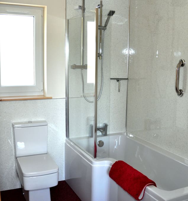 En suite bathroom