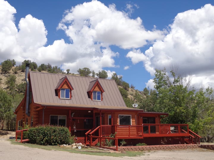 Zion Vacation Home Cabins for Rent in Orderville, Utah, United States