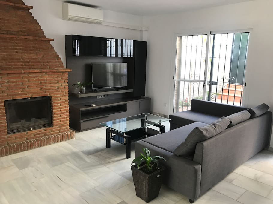Living Room-Salón