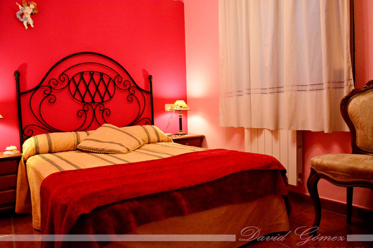 Chumba kidogo cha watu wawili.