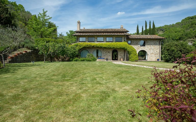 Listing in Assisi