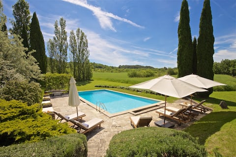Artist’s farmhouse, Provence, heated pool & sauna