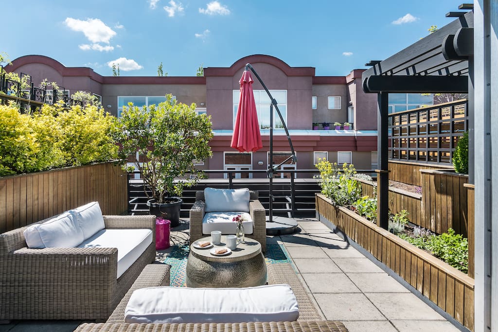 Private rooftop deck